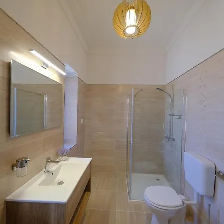 Bed & Breakfast Lauber Pecs